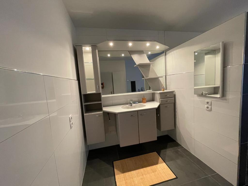 Ferienwohnung Lion Krummhörn Buitenkant foto