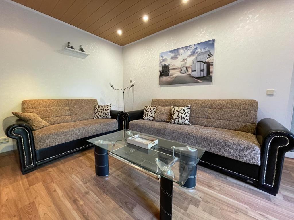 Ferienwohnung Lion Krummhörn Buitenkant foto